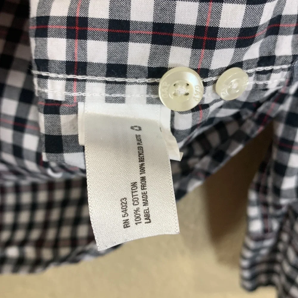 GAP Boys Shirt Plaid White black Red XXL 14-16 Long Sleeve Cotton